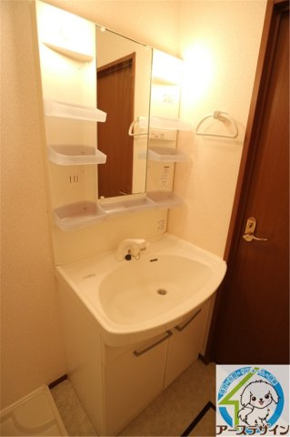 エル ビエントの独立洗面台|パース写真