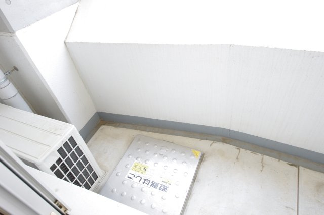 【バルコニー】