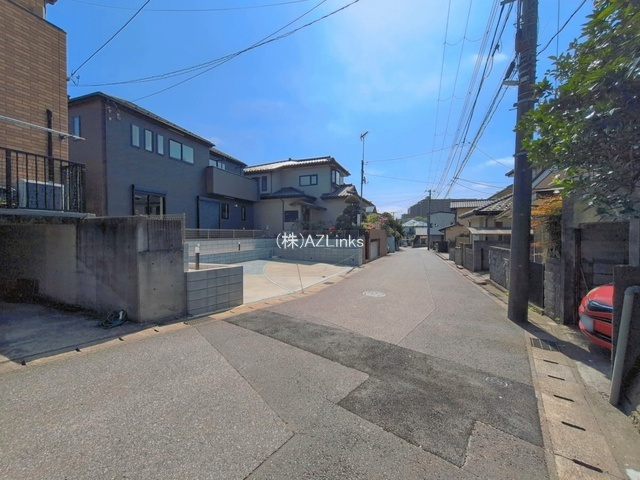 グラファーレ千葉市若葉区貝塚１丁目３期の前面道路含む現地写真
