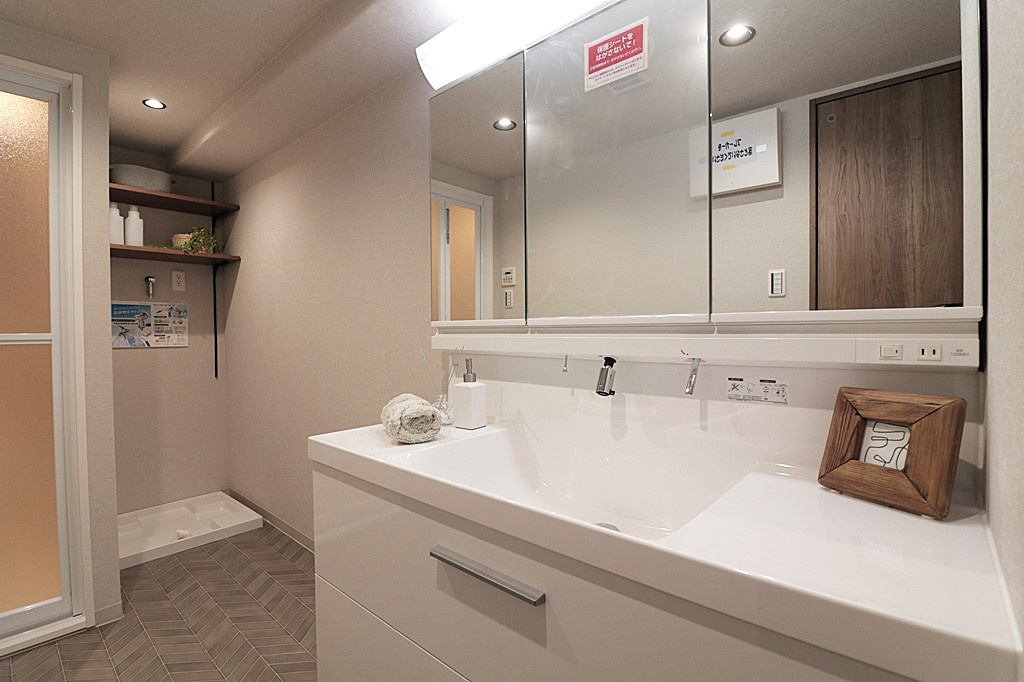 グランフェルティ本山の独立洗面台