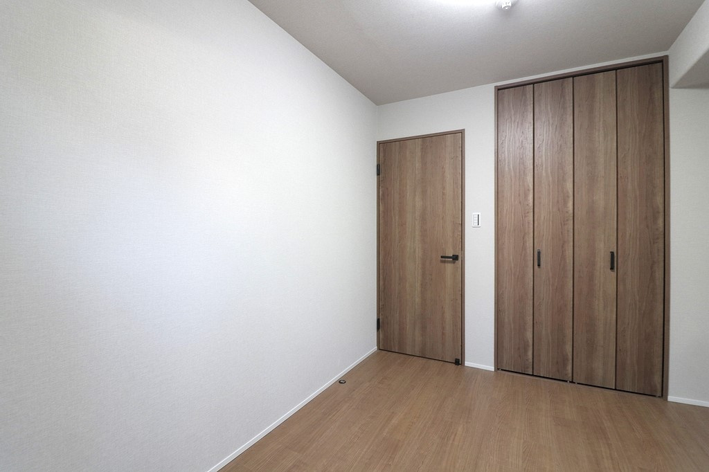 グランフェルティ本山の洋室