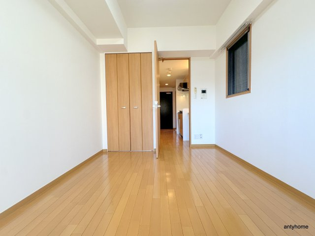 エステムコート難波サウスプレイス２レフィーナ　仲介手数料無料の居間・リビング