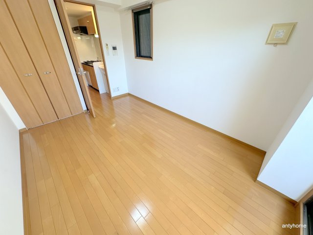 エステムコート難波サウスプレイス２レフィーナ　仲介手数料無料の居間・リビング