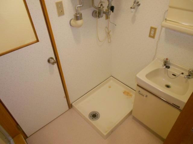 オレンジビルの洗面所