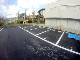 【駐車場】