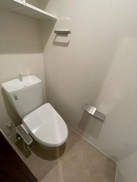 コム　ジュ　スイ