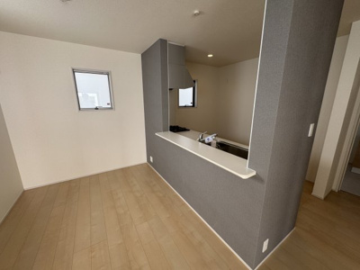 【居間・リビング】 | うるま市与那城屋慶名（全3棟）2号棟 | 2号棟　素敵なダイニングスペース♪