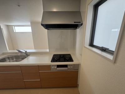 【キッチン】 | うるま市与那城屋慶名（全3棟）2号棟 | 2号棟　使いやすいシステムキッチン♪