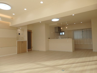 【居間・リビング】 | 日商岩井方南町マンション | 日商岩井株式会社（現：双日株式会社）旧分譲