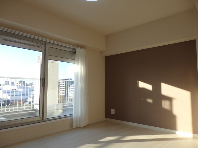 【洋室】 | 日商岩井方南町マンション