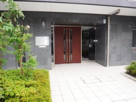 エスティメゾン千石のエントランス