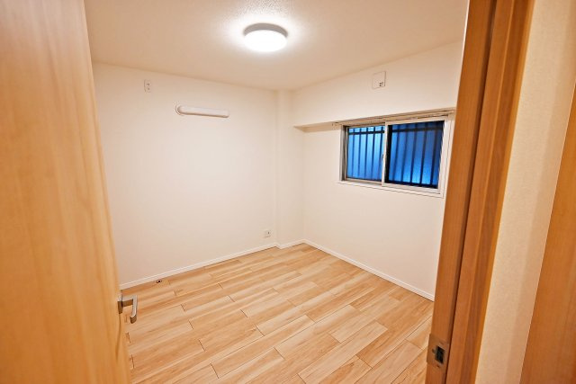 立花グリーンハイツ四号棟の洋室|-洋室5.7帖-
全居室洋室で家具や敷物のカスタマイズを楽しめます！