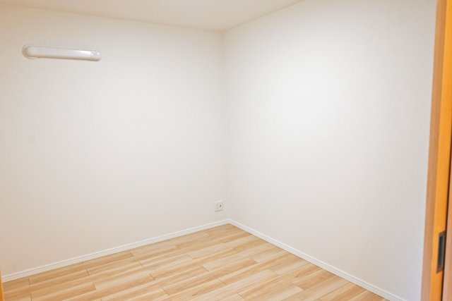 立花グリーンハイツ四号棟の洋室|-洋室5.0帖-
全居室洋室で家具や敷物のカスタマイズを楽しめます！