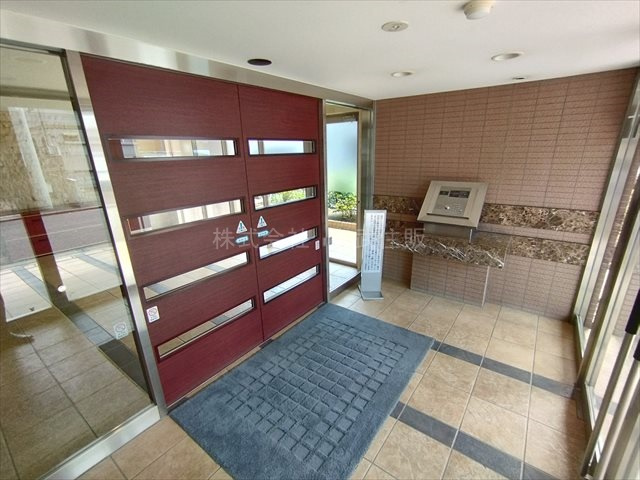 【エントランス】 | ユアコート川越アデッソ | 落ち着いたエントランスです