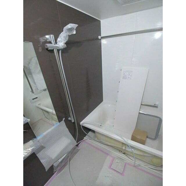 プライムガーデン若木の浴室