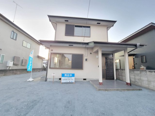 宇都宮市清原台 中古戸建の外観|駐車スペースは4台！
車好きなご家族にもおすすめです♪
※2025年12月撮影
