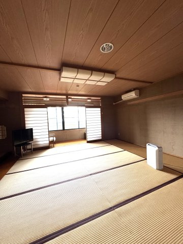 西伯郡伯耆町金屋谷　大山別荘(保養所）の和室