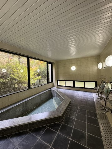 西伯郡伯耆町金屋谷　大山別荘(保養所）の浴室|大浴場