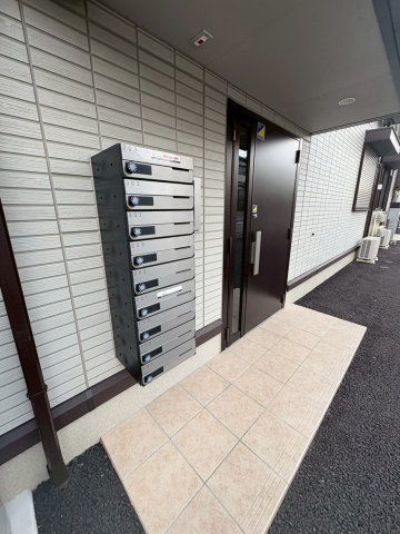GRAND D-ROOM豊田市平山町のエントランス