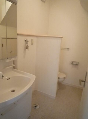 【設備】 | シェソワ井荻 | 室内洗濯機置場。