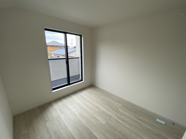 【洋室】 | KEIAI GRACE合志市幾久富1期　2号棟