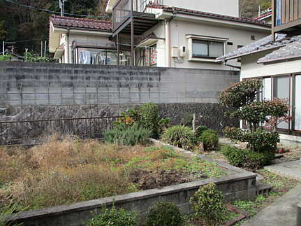 広島市西区己斐上２丁目　中古一戸建て(A)の庭