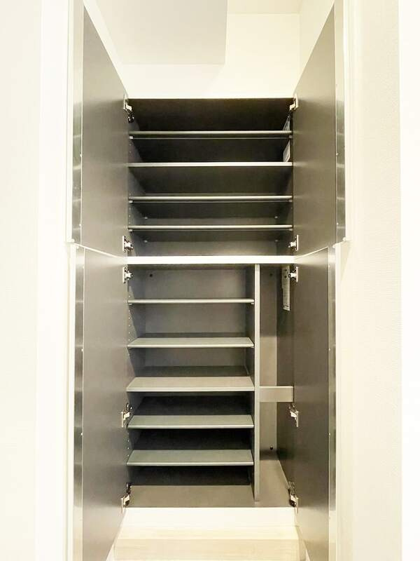 Alivis東瑞江の玄関