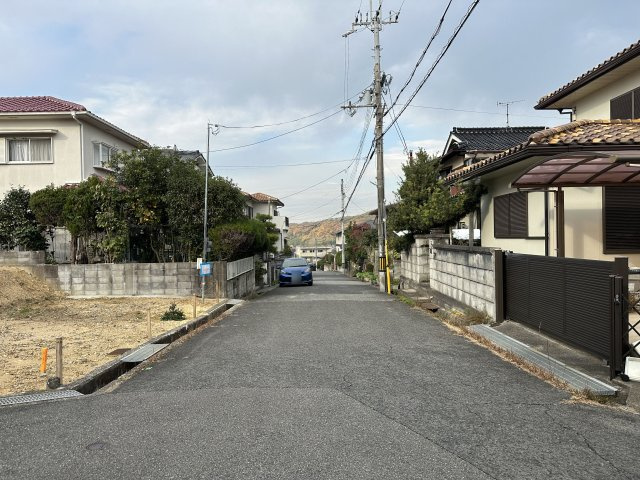 神戸市西区秋葉台3丁目新築戸建の前面道路含む現地写真|‎2025‎年‎11‎月‎24‎日撮影