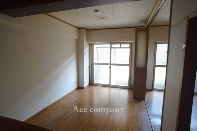 【居間・リビング】 | エスペラント久宝寺 | 【LDK：約12帖】