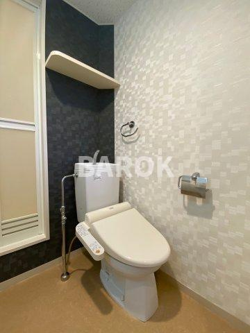 福岡市博多区博多駅南２丁目の賃貸マンションのトイレ