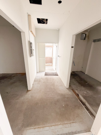 根洗町貸店舗　南棟の内装