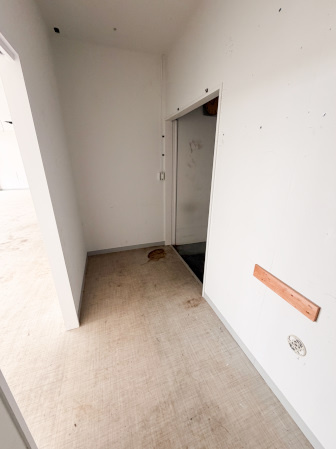 根洗町貸店舗　南棟の内装