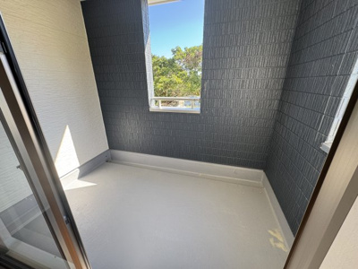 【バルコニー】 | うるま市与那城屋慶名（全3棟）3号棟 | 3号棟　インナーバルコニー♪