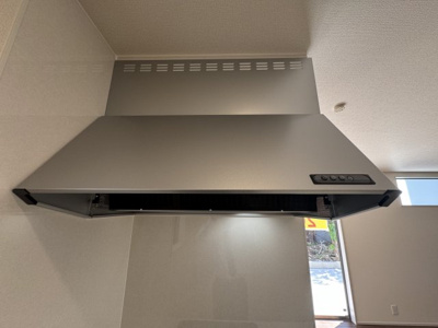 【キッチン】 | うるま市与那城屋慶名（全3棟）3号棟 | 3号棟　使いやすい換気扇♪