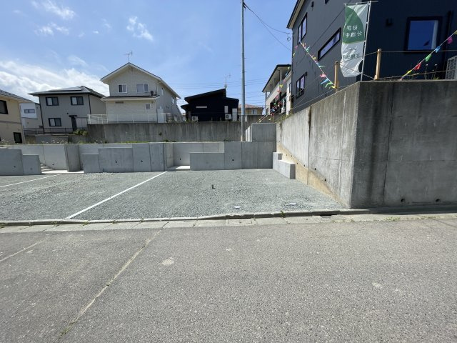 Sunhills東白山台の駐車場