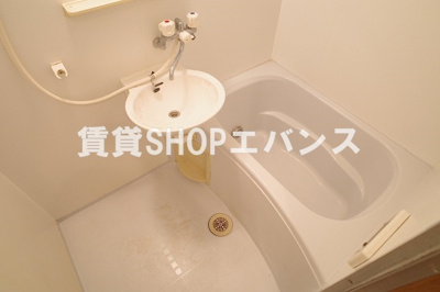 【浴室】 | プリュム