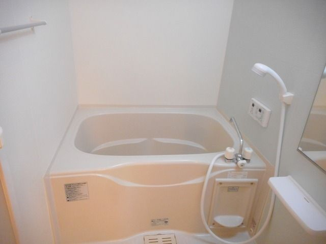 サンレジデンス　エコーの浴室|コンパクトで使いやすいお風呂です