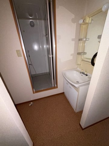 ルネッサンス花岡Aの玄関