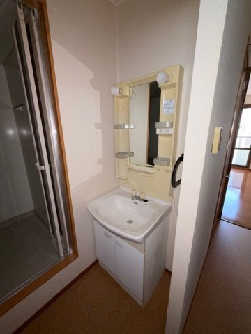 ルネッサンス花岡Aの洗面所