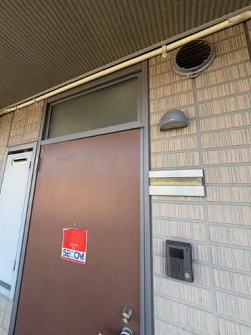 ルネッサンス花岡Aの玄関