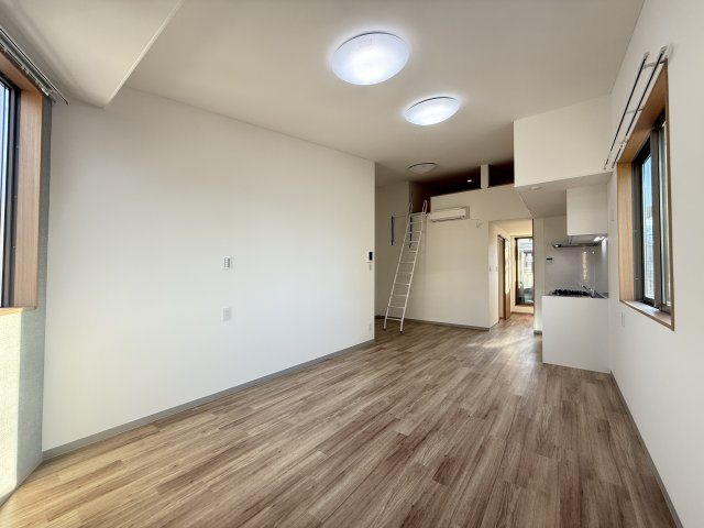 【居間・リビング】 | LUX SQUARE SHIMIZU