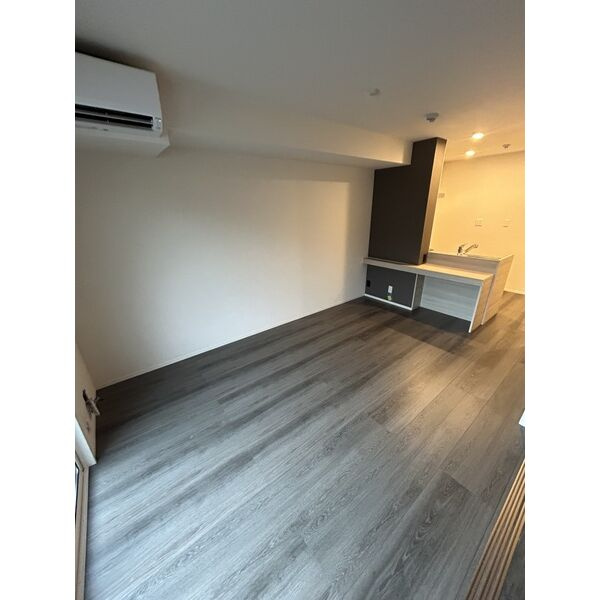 ザ・アパートメント谷上の居間・リビング