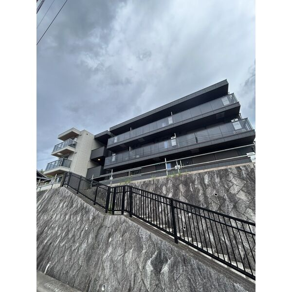 ザ・アパートメント谷上