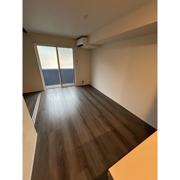 ザ・アパートメント谷上の居間・リビング