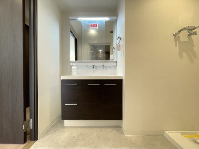 駅に近すぎも良くない！この３分がちょうど良い『コスモ星川パークステージ』リノベーション』の独立洗面台|使いやすい独立洗面台です