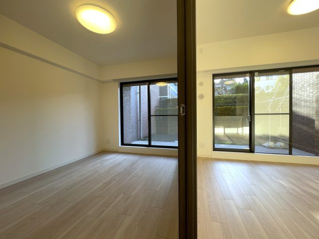 駅に近すぎも良くない！この３分がちょうど良い『コスモ星川パークステージ』リノベーション』の居間・リビング|使いやすいリビングです