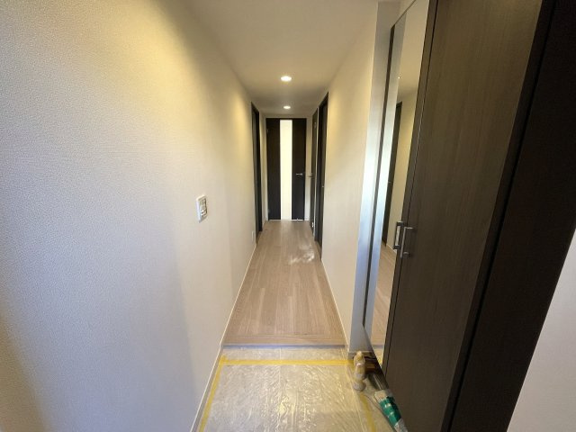 駅に近すぎも良くない！この３分がちょうど良い『コスモ星川パークステージ』リノベーション』の玄関|シンプルで使いやすい玄関です