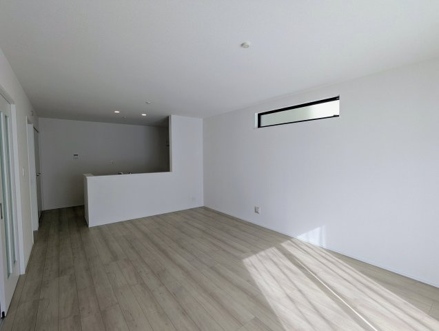 尾張旭市緑町緑ヶ丘4期　全2棟の居間・リビング