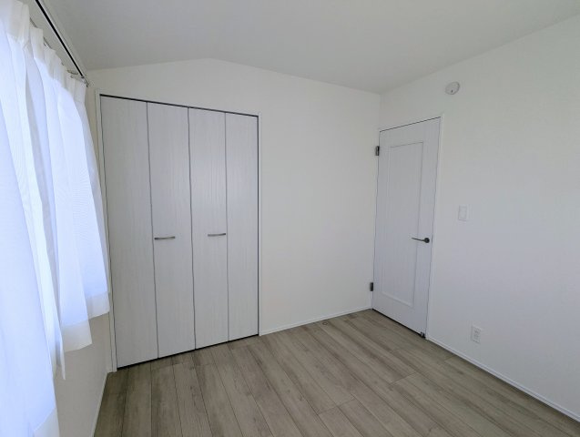 尾張旭市緑町緑ヶ丘4期　全2棟の洋室