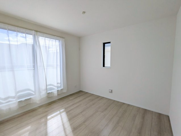 尾張旭市緑町緑ヶ丘4期　全2棟の洋室